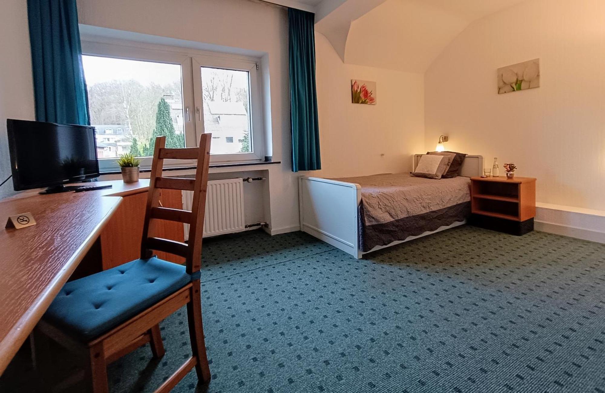 Waldhotel Unterbach — Photos 3